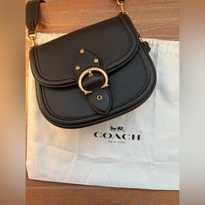 Coach Beat Saddle Bag Black Glovetanned Leather Brass Hardware Crossbody